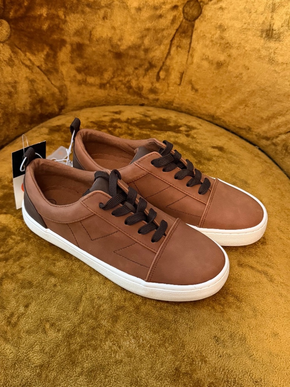 Target Brand Art Class Boys Size 3 Brown Casual Shoes NEW WITH TAGS